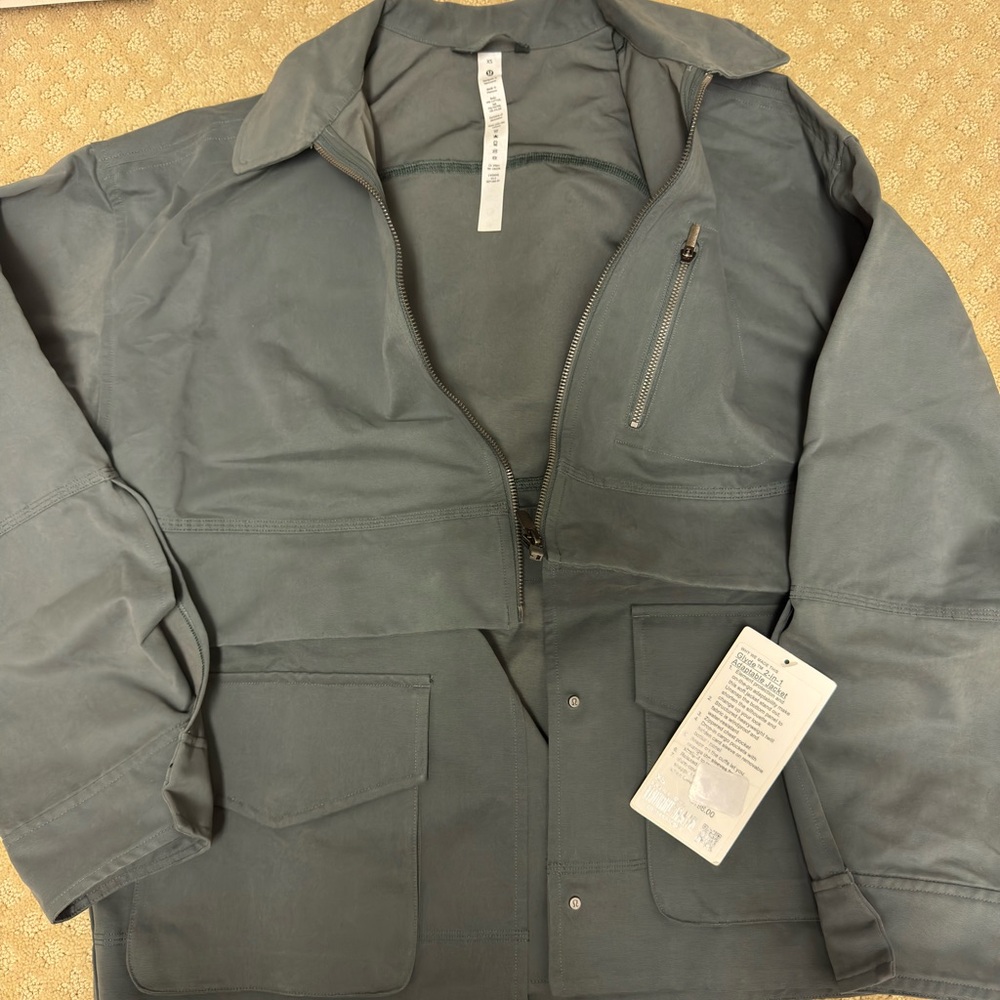 Brand New Lululemon Glyde 2 in 1 Adaptable Jacket - DKFR